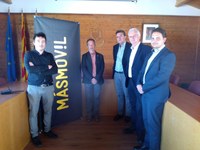 MÁSMÓVIL FARÀ ARRIBAR LA FIBRA ÒPTICA A 1.100 HABITATGES D’ALMENAR 